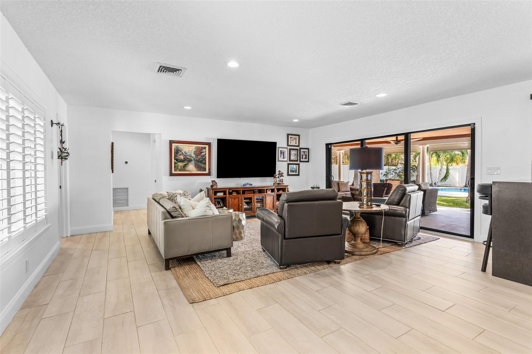 Venetian Isles 3rd Sec 47 - Residential