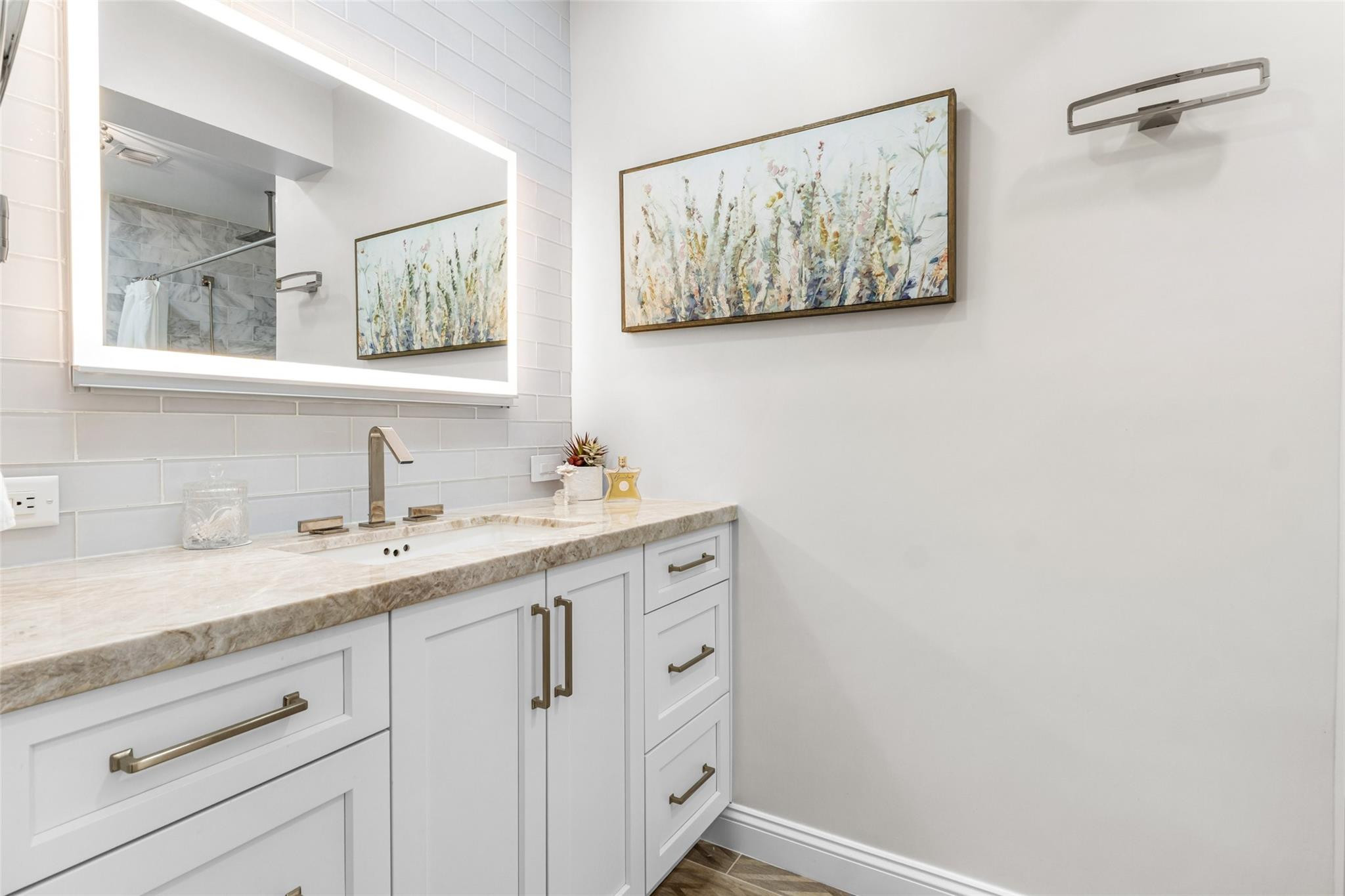 Venetian Isles 3rd Sec 47 - Residential