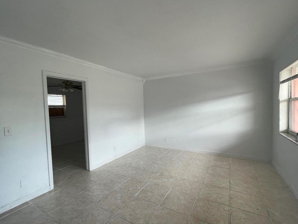 Photo of 531 S C Street #4, Lake Worth Beach, FL 33460 (MLS # R11110706)