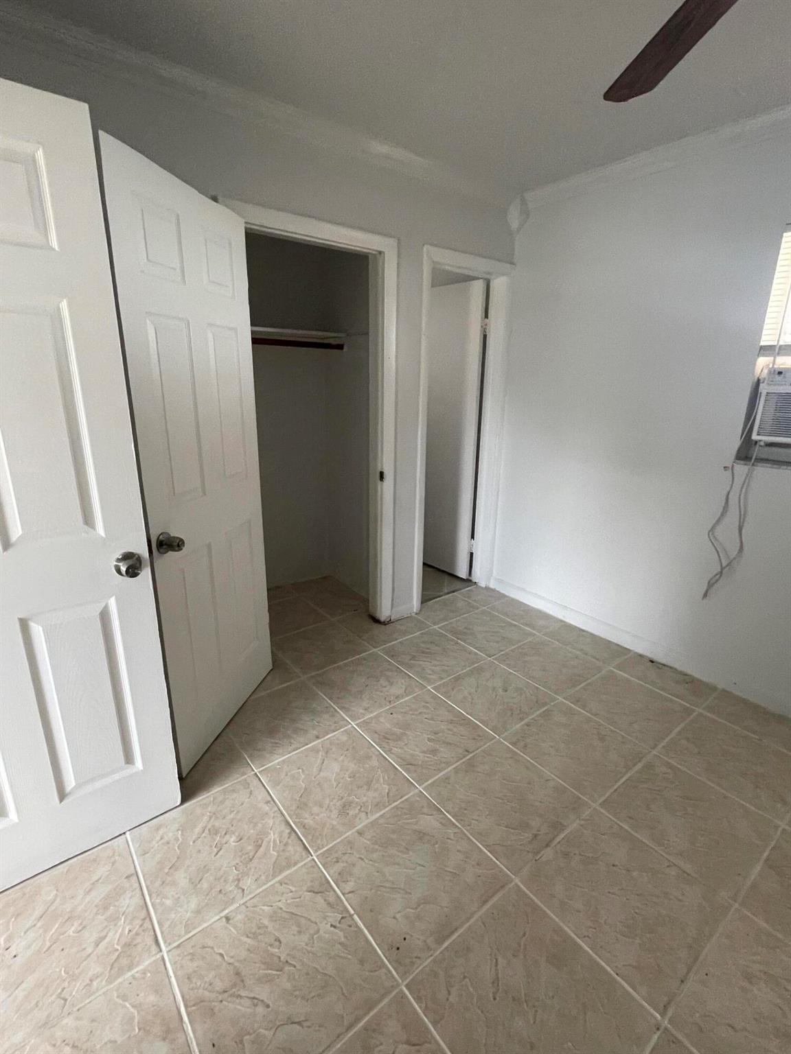 LAKE WORTH TOWN OF - Residential Lease
