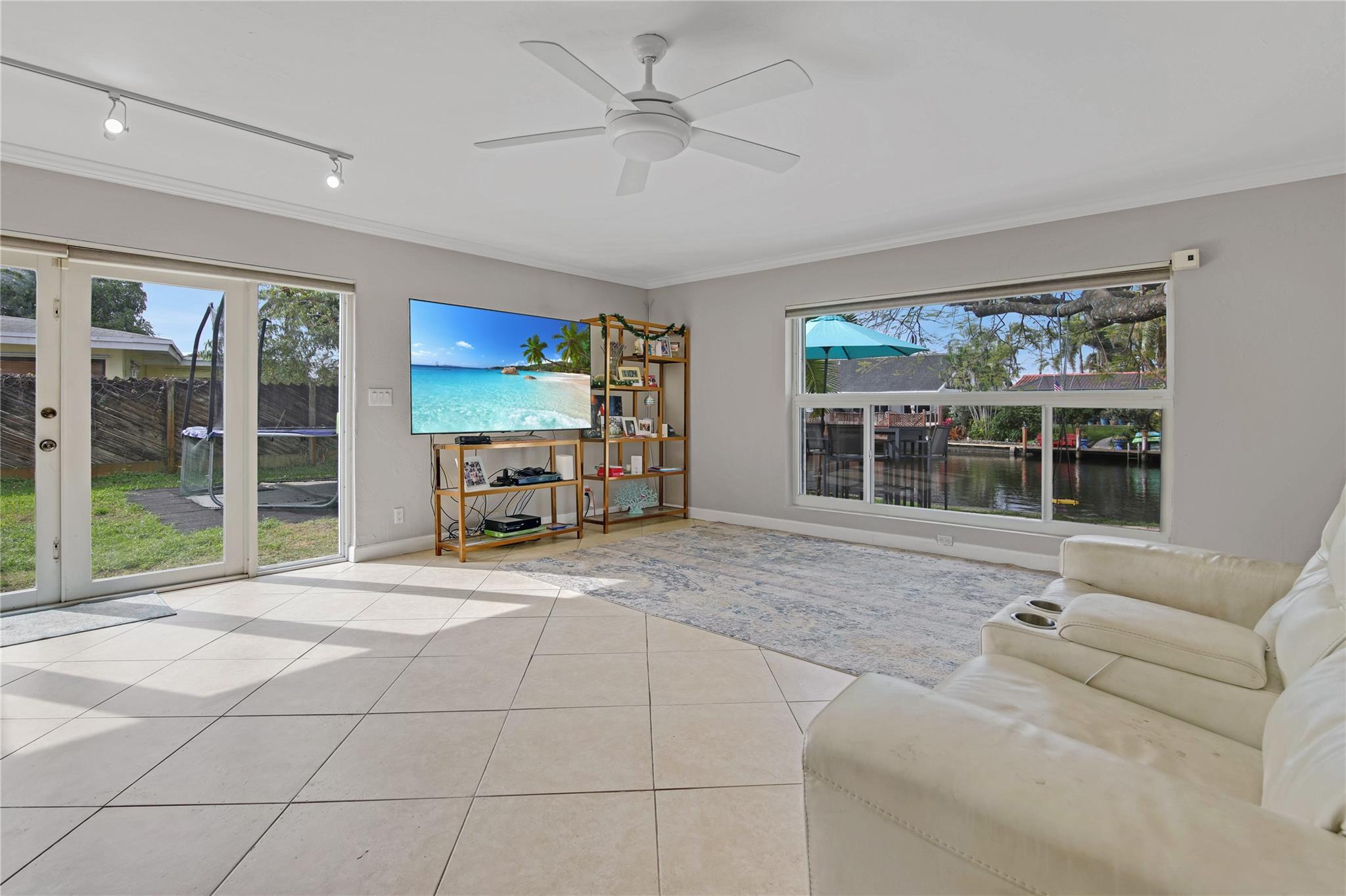 Jenada Villas 1 Add 42-7 - Residential