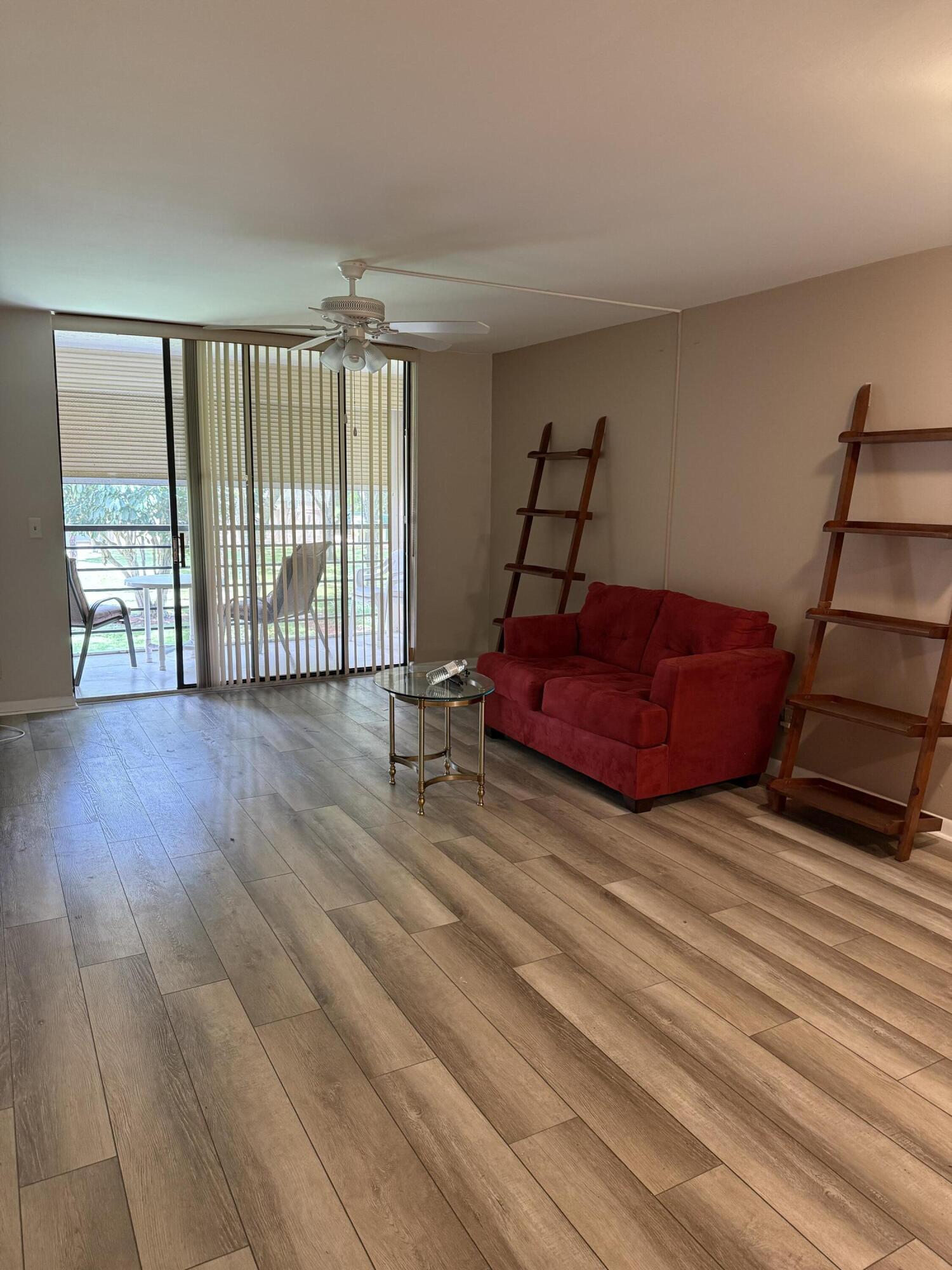 4760 Lucerne Lakes Boulevard 206