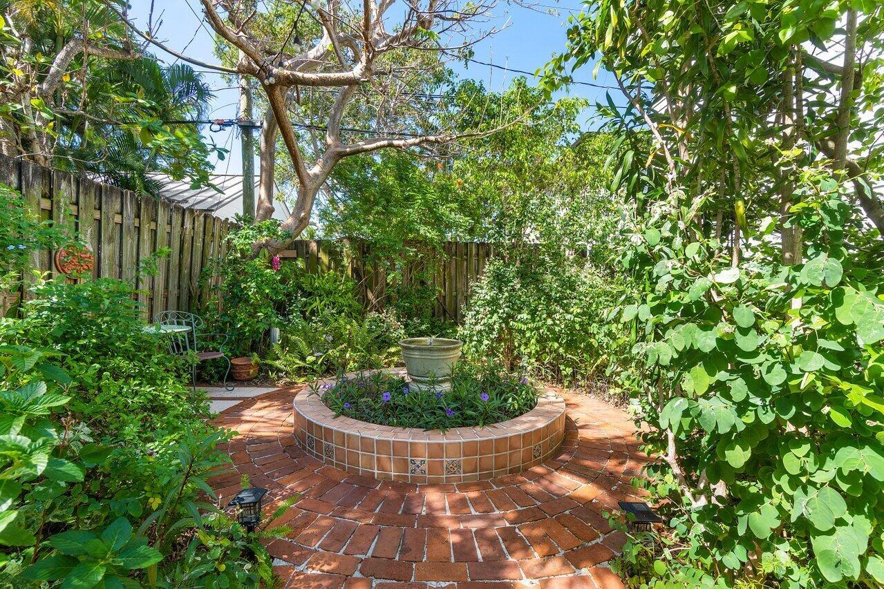 FLAMINGO PARK - Residential