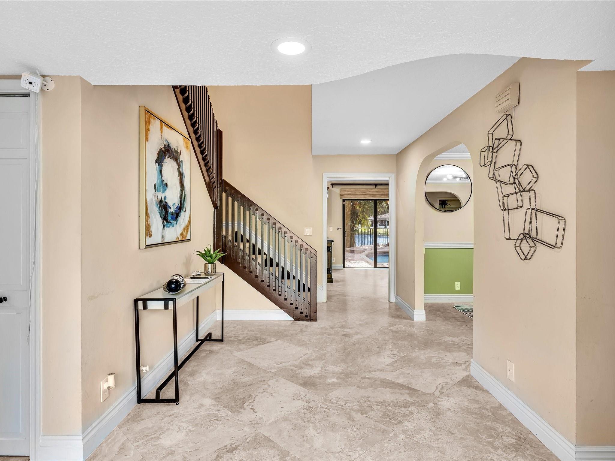 Glenoaks 113-41 B - Residential