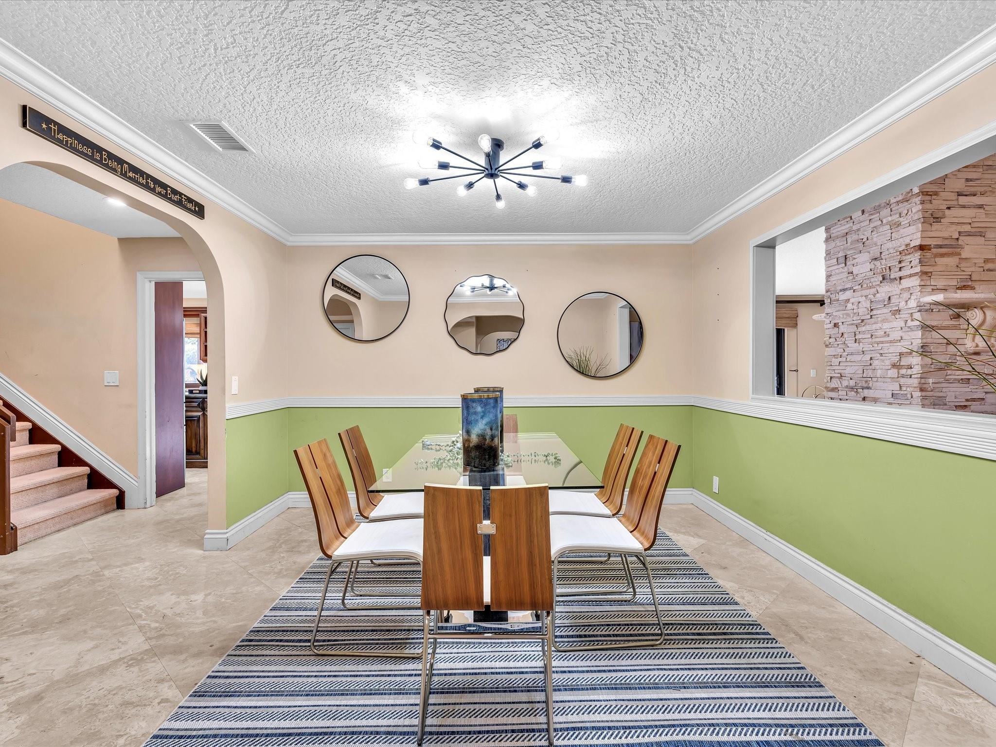 Glenoaks 113-41 B - Residential