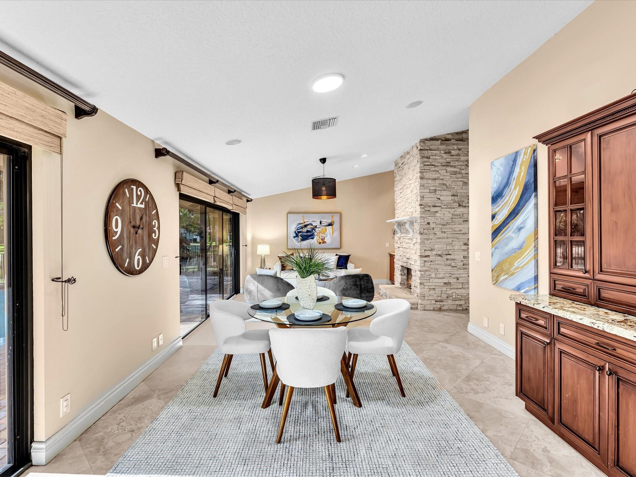 Glenoaks 113-41 B - Residential