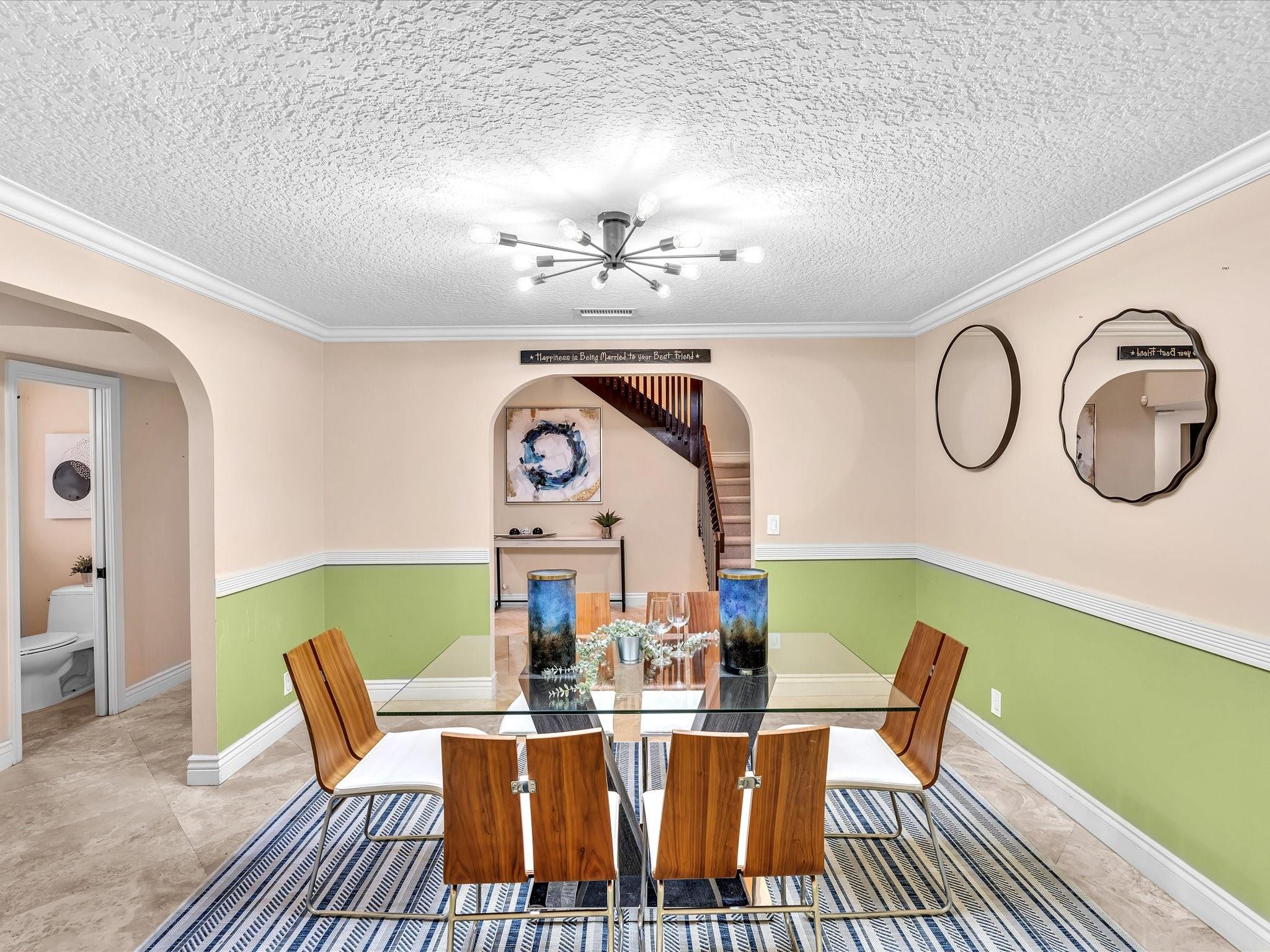 Glenoaks 113-41 B - Residential