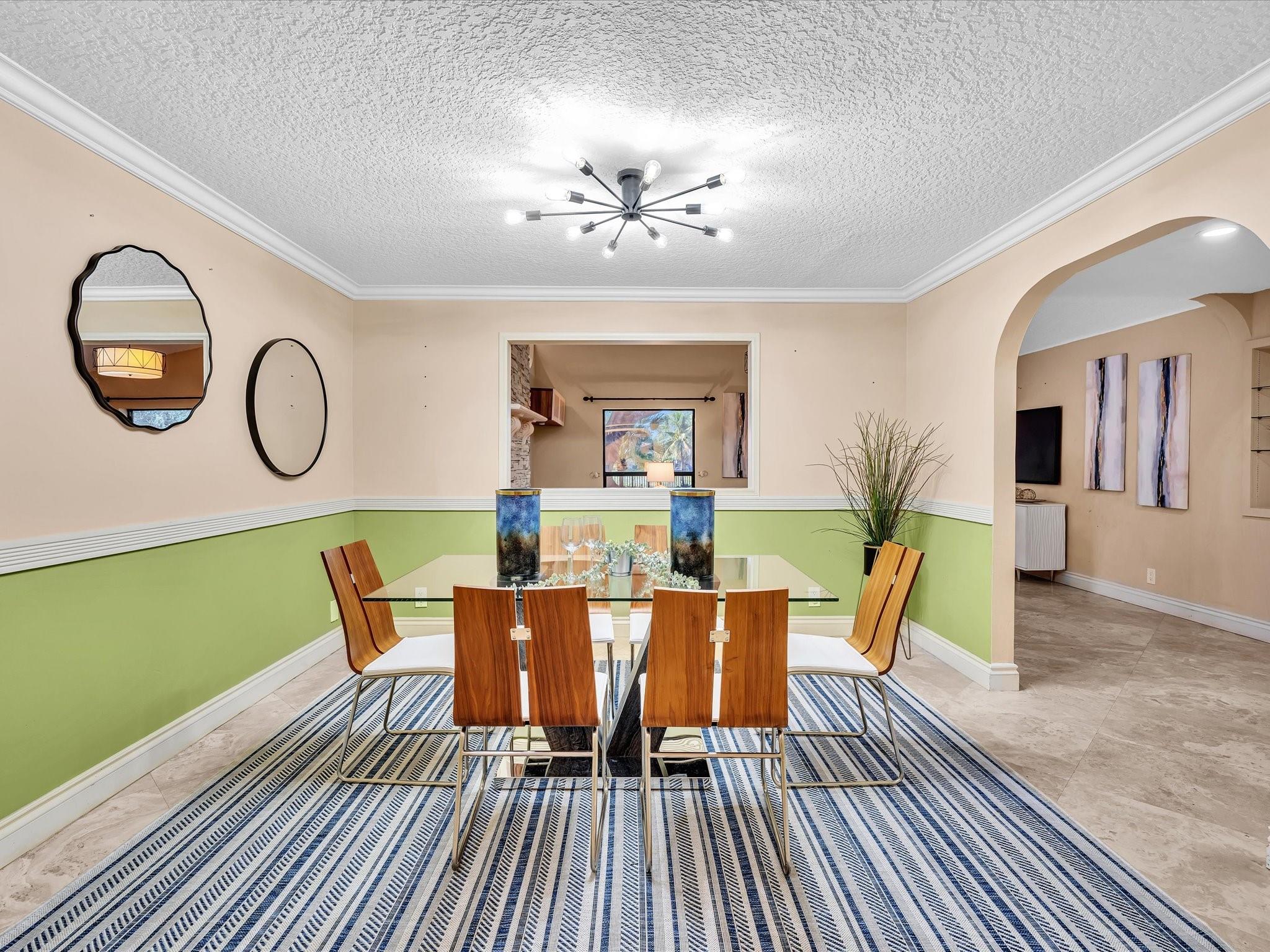 Glenoaks 113-41 B - Residential