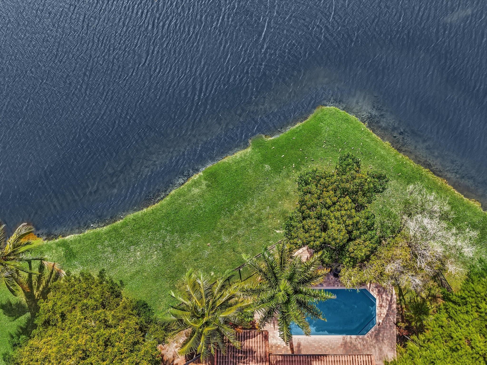 Glenoaks 113-41 B - Residential