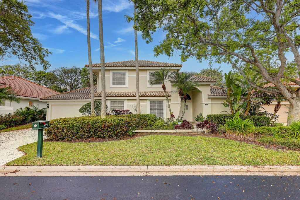 Photo of 350 Eagleton Golf Dr, Palm Beach Gardens, FL 33418 (MLS # R10967224)