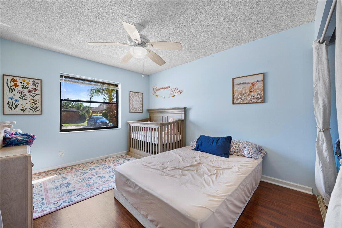 SPRINGDALE HOMES - Residential