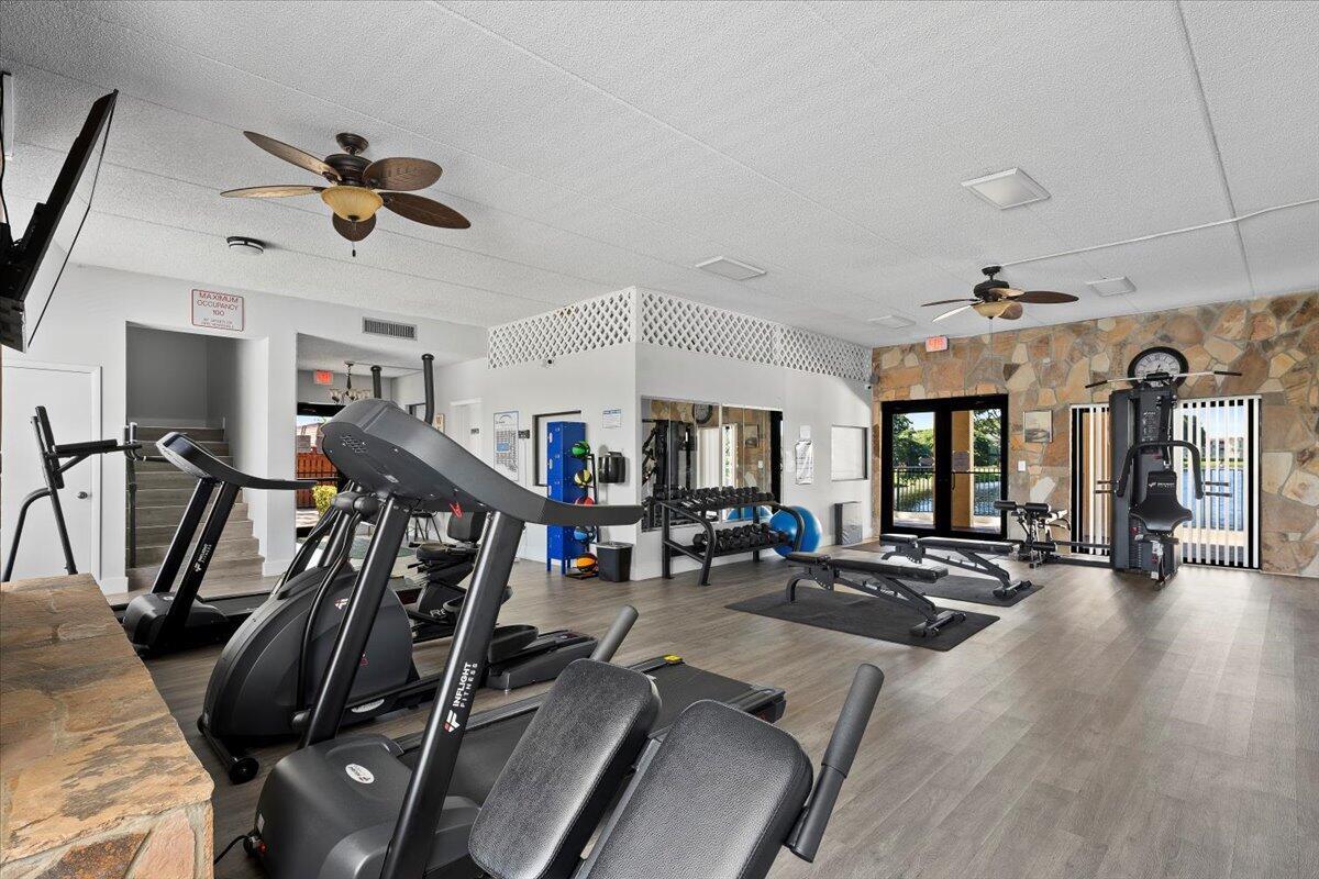 SPRINGDALE HOMES - Residential