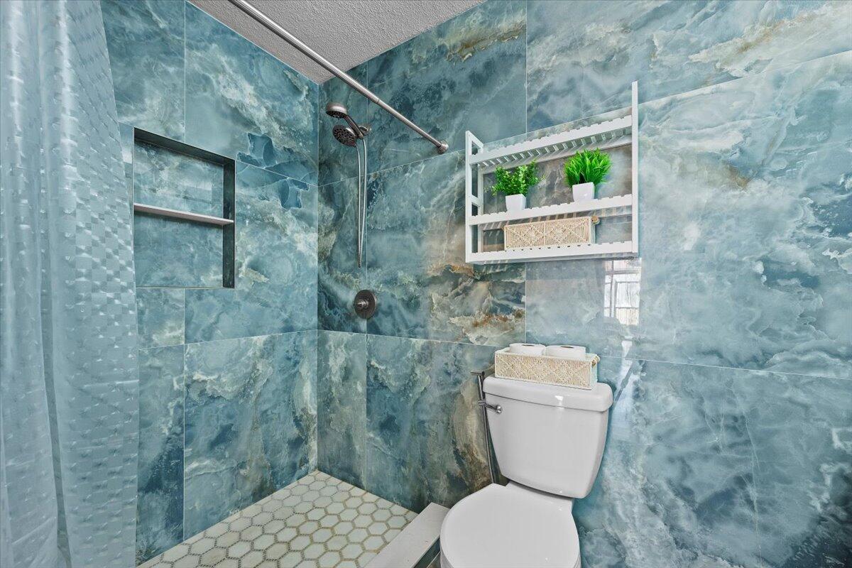 SPRINGDALE HOMES - Residential