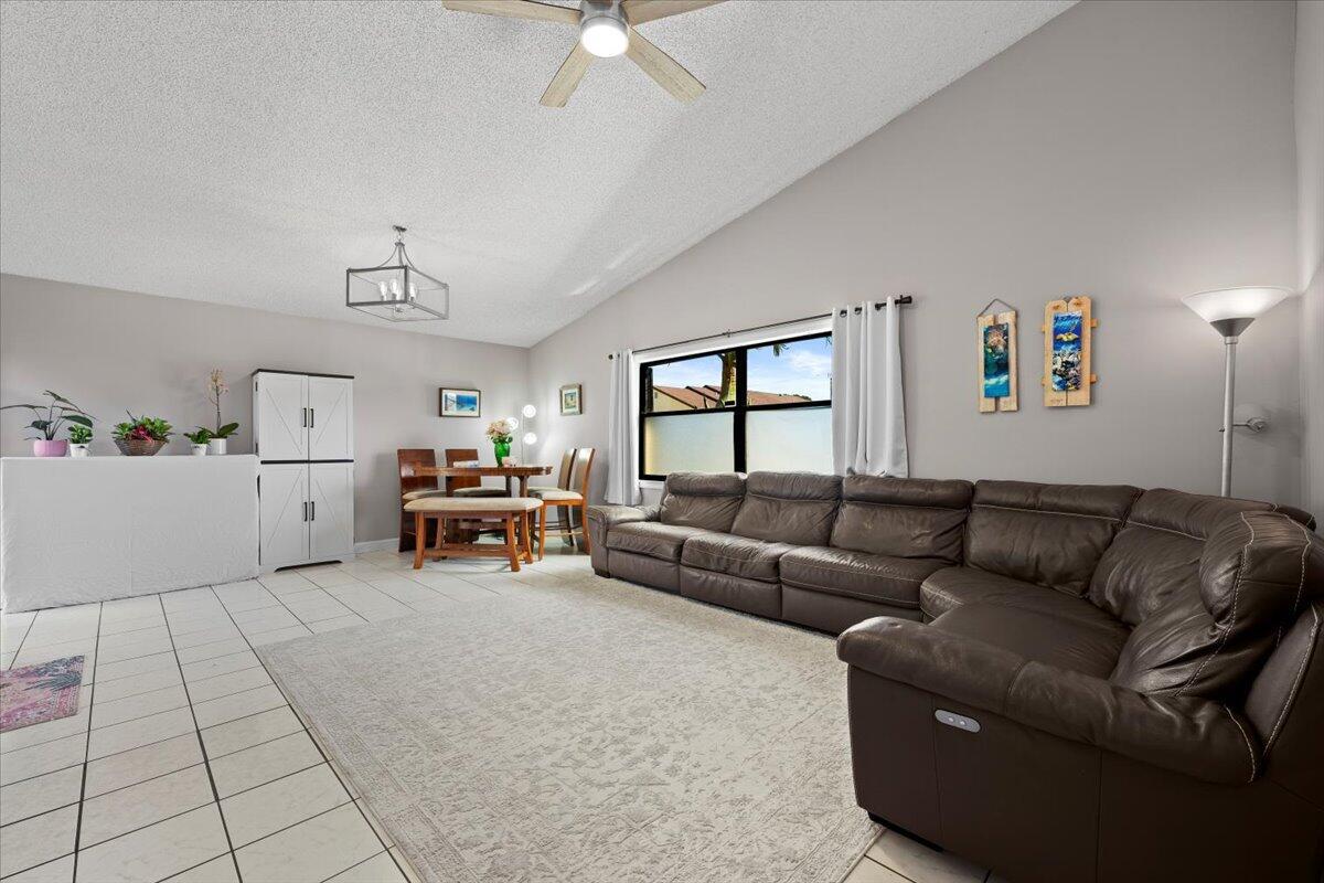 SPRINGDALE HOMES - Residential