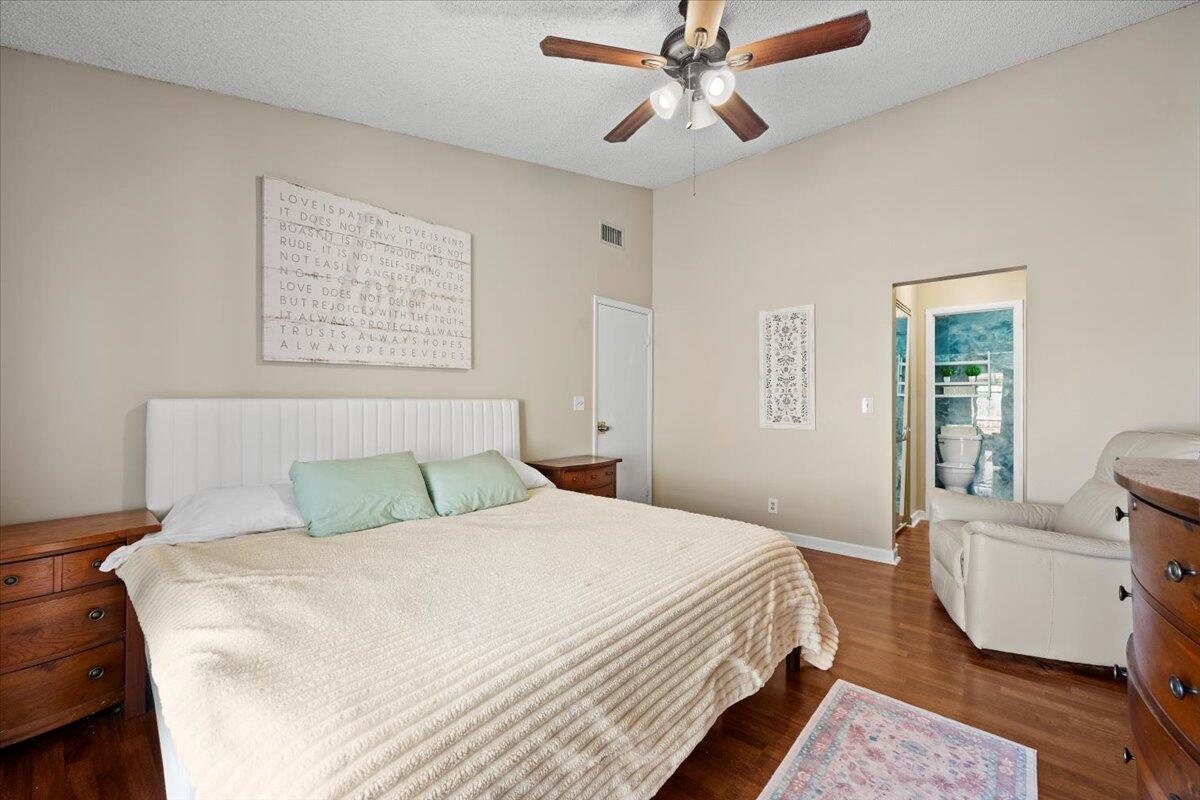 SPRINGDALE HOMES - Residential