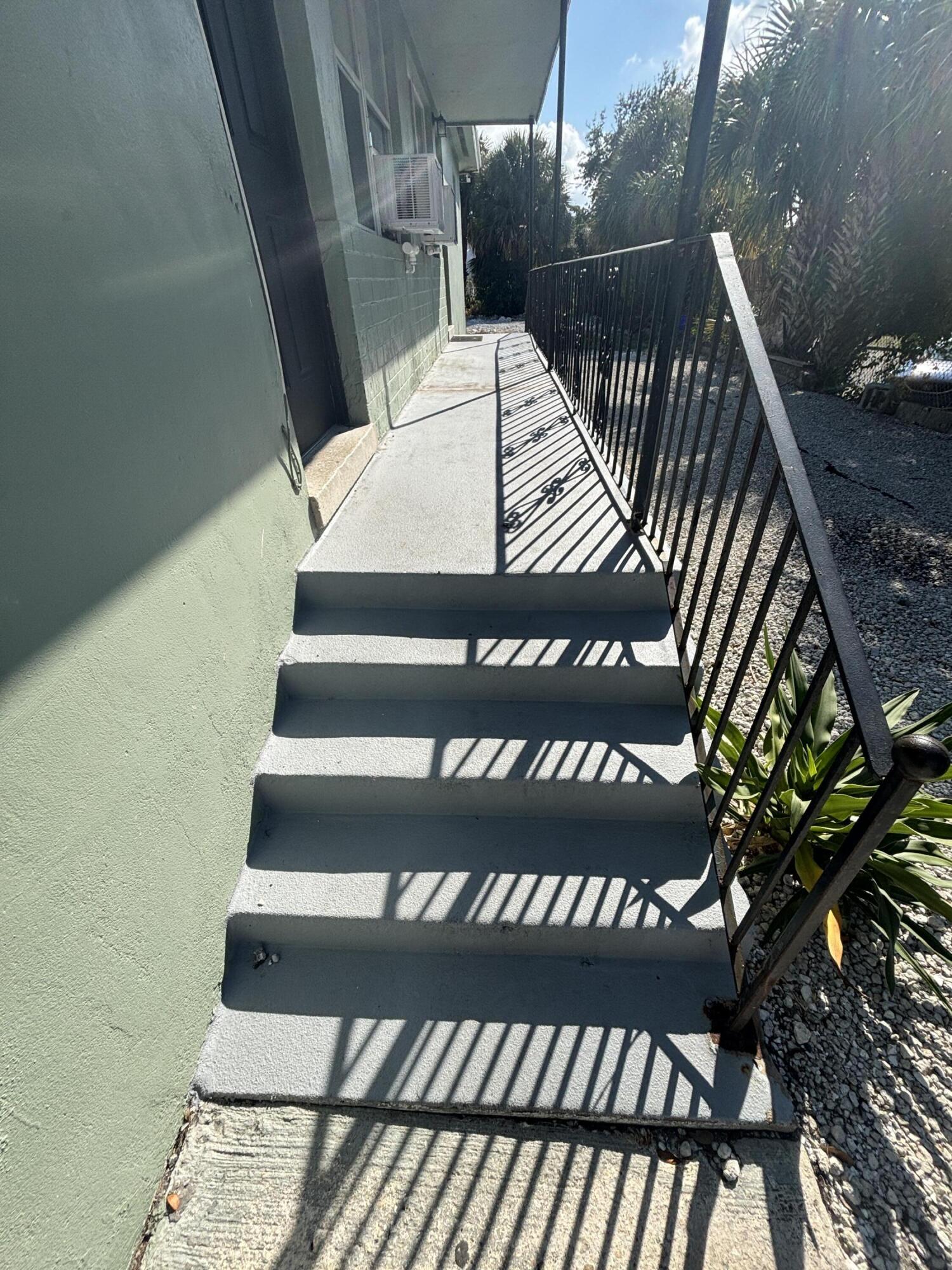 FRESHWATER ADD TO WPB - Residential Lease