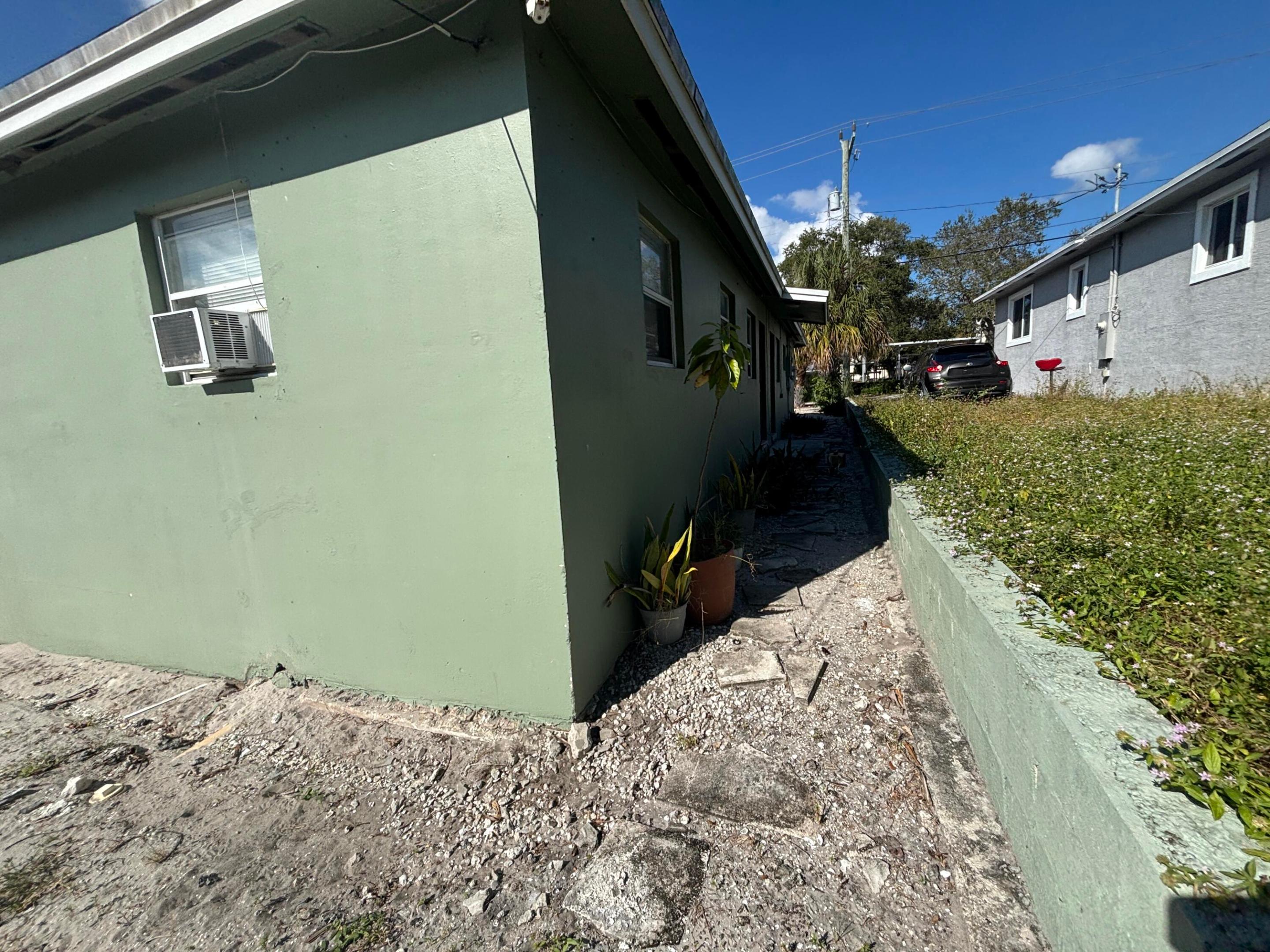 FRESHWATER ADD TO WPB - Residential Lease