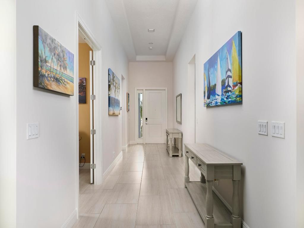 Photo of 9973 Regency Way, Palm Beach Gardens, FL 33412 (MLS # R11147719)