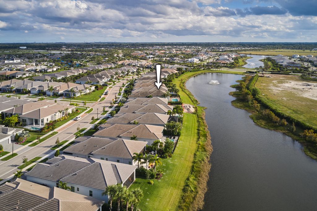 Photo of 9973 Regency Way, Palm Beach Gardens, FL 33412 (MLS # R11147719)