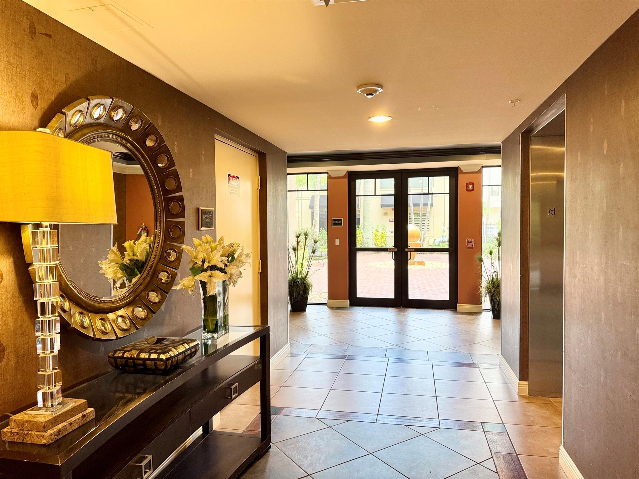 RESIDENCES AT MIDTOWN CON - Residential Lease