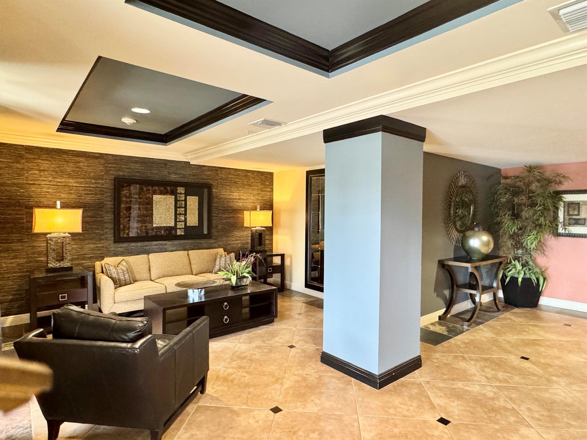 RESIDENCES AT MIDTOWN CON - Residential Lease