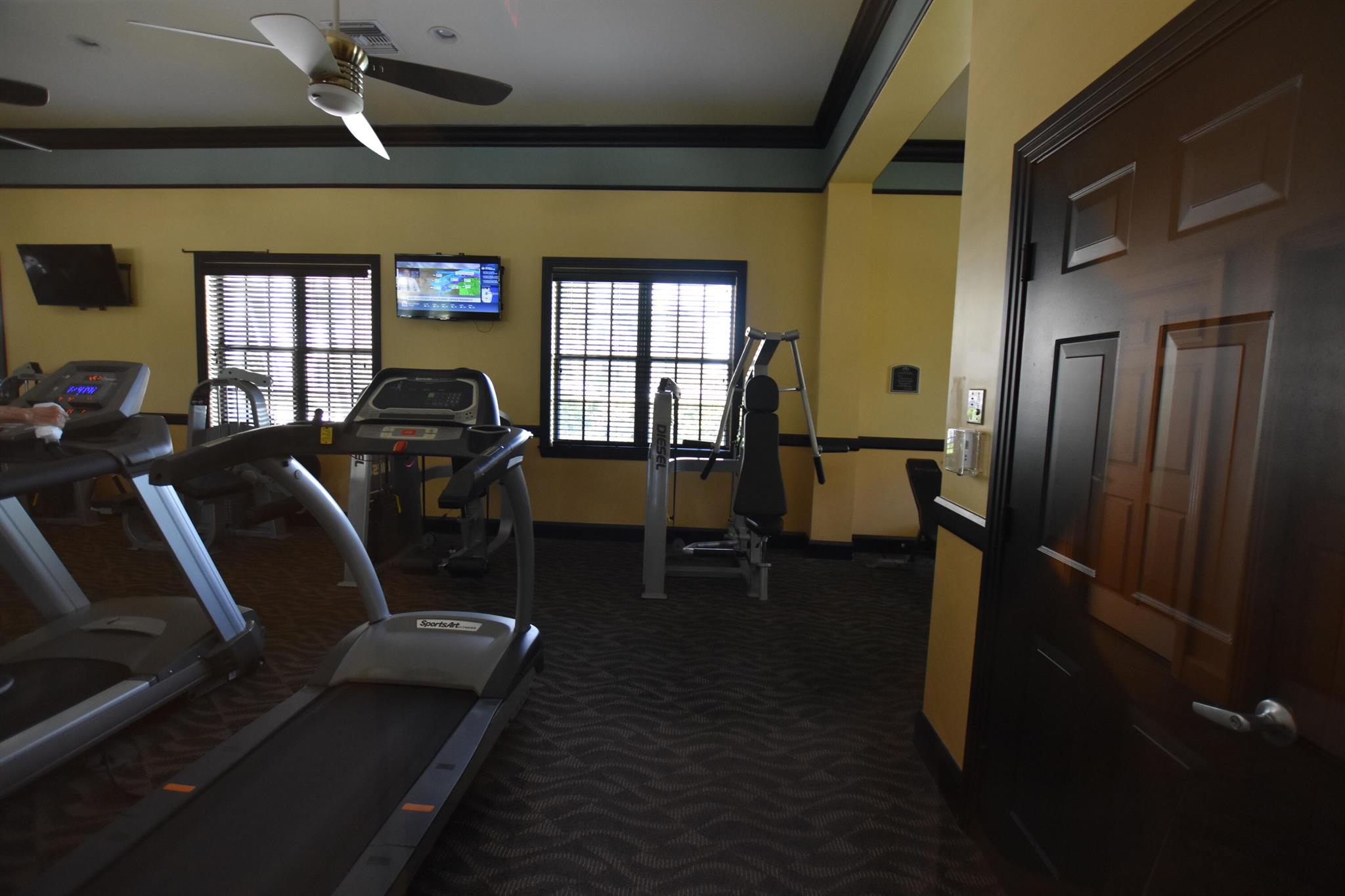 RESIDENCES AT MIDTOWN CON - Residential Lease