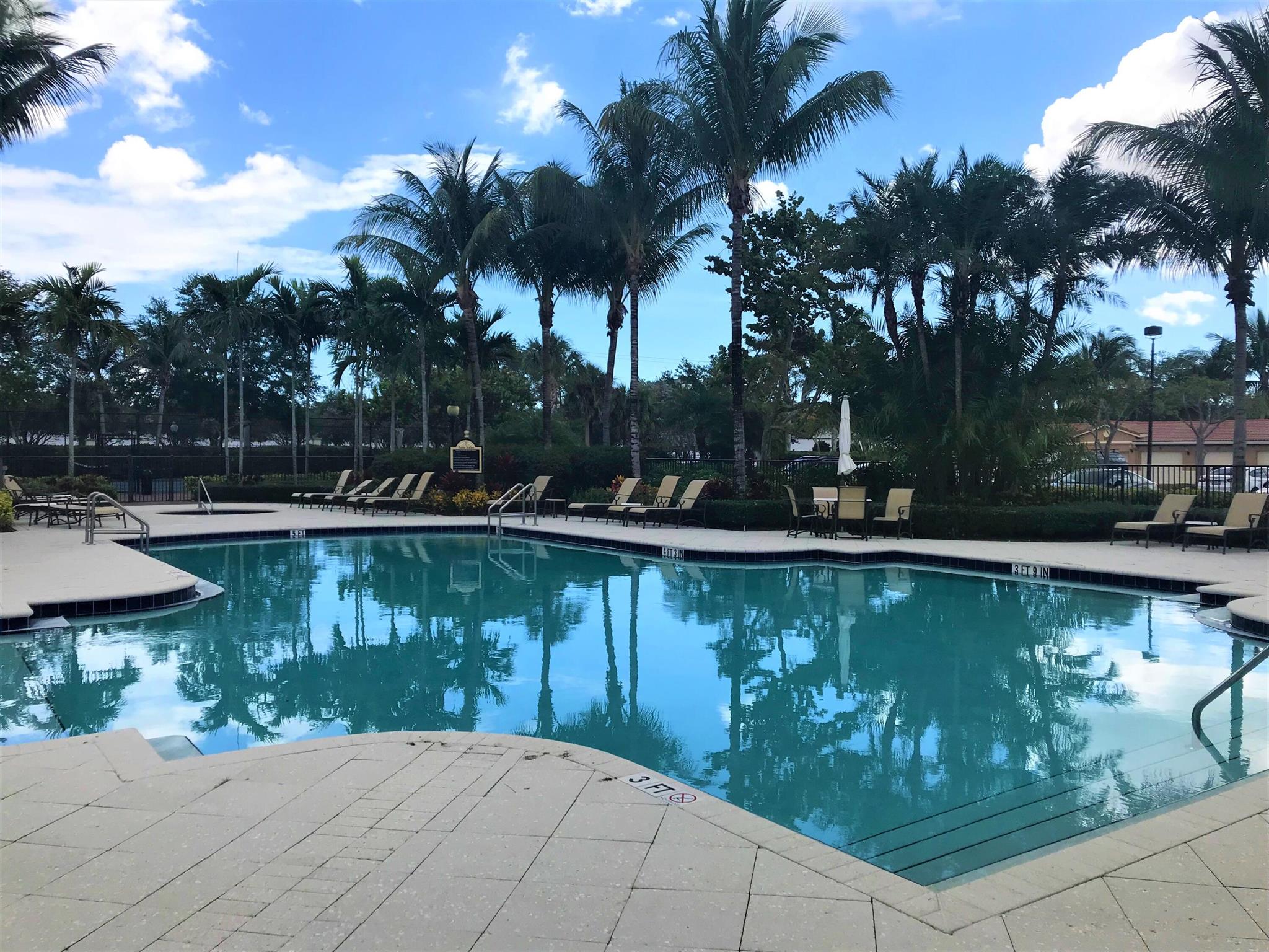 RESIDENCES AT MIDTOWN CON - Residential Lease