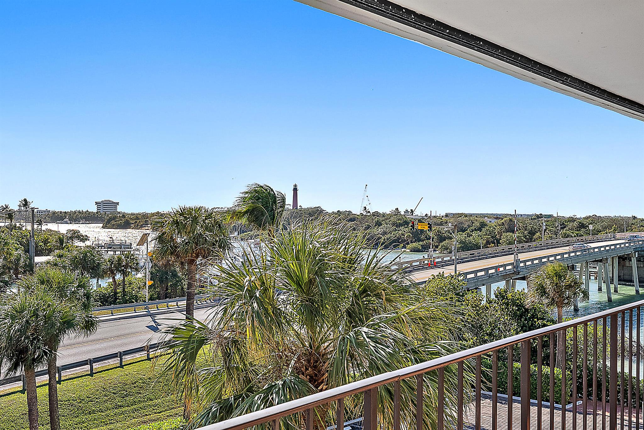 225 Beach Road 404