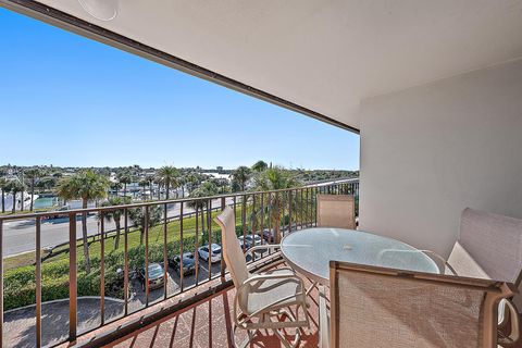 A home in Tequesta