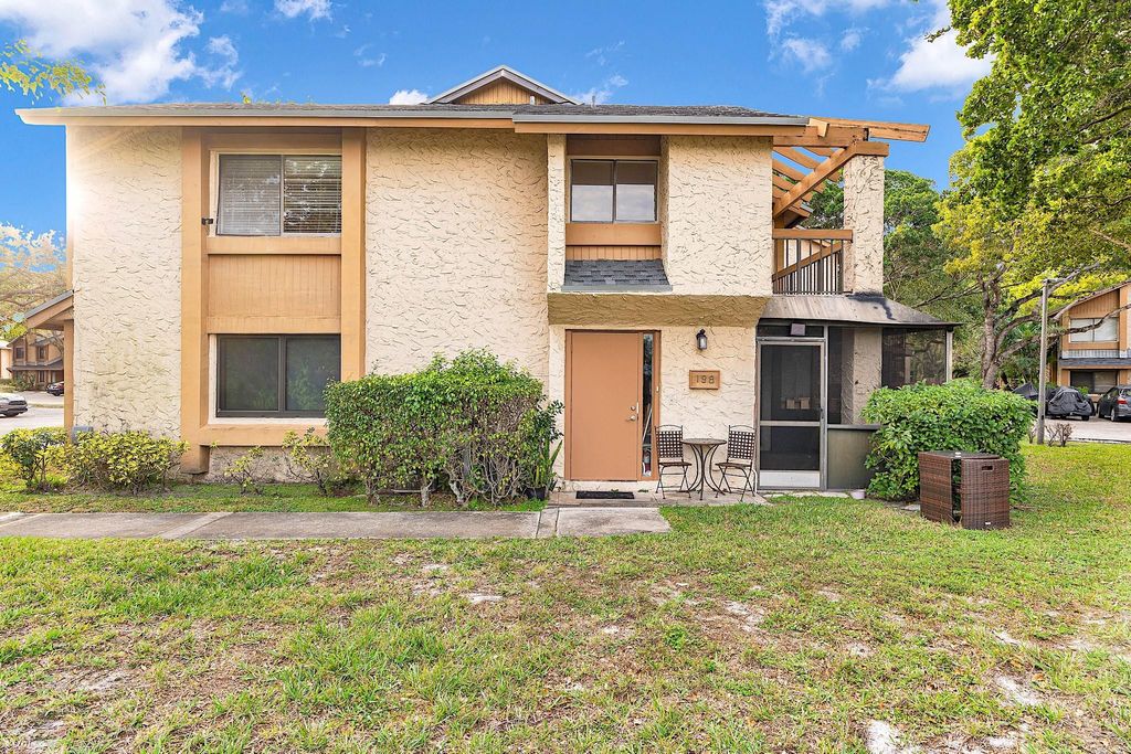 Photo of 198 Wimbledon Lakes Drive #198, Plantation, FL 33324 (MLS # F10478176)