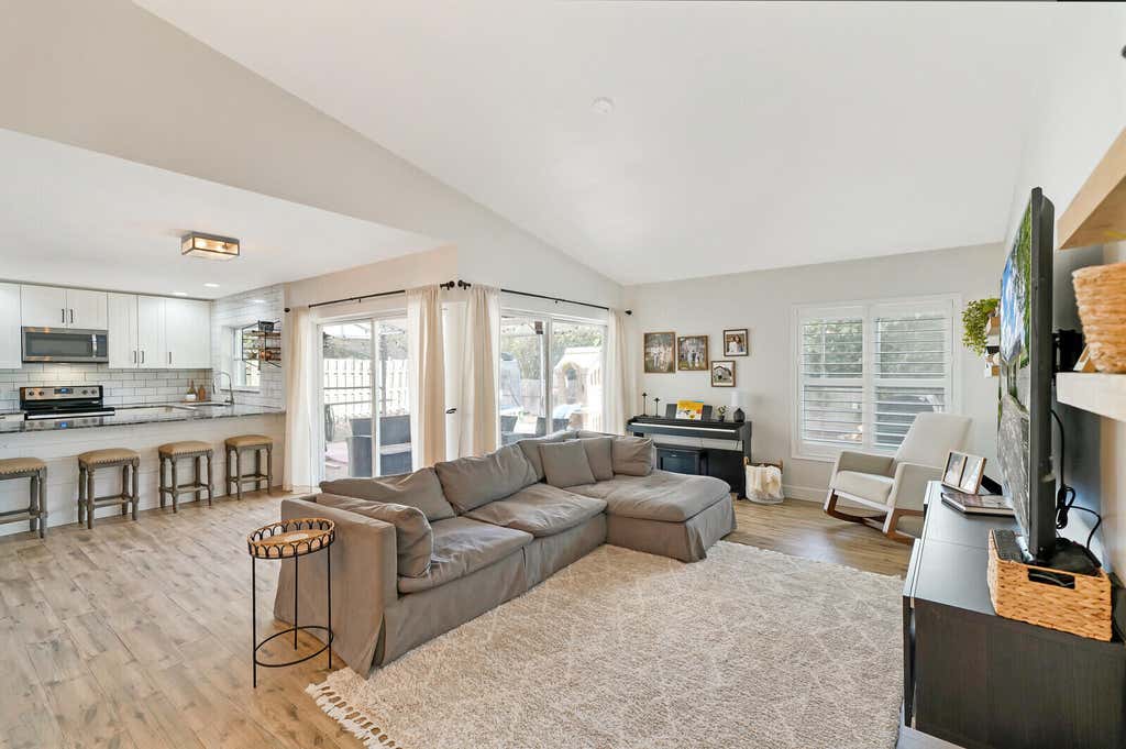 Photo of 3048 NW 25th Way, Boca Raton, FL 33434 (MLS # B26038480)