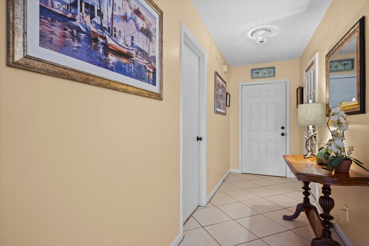 Properties 1419 Riverside Circle