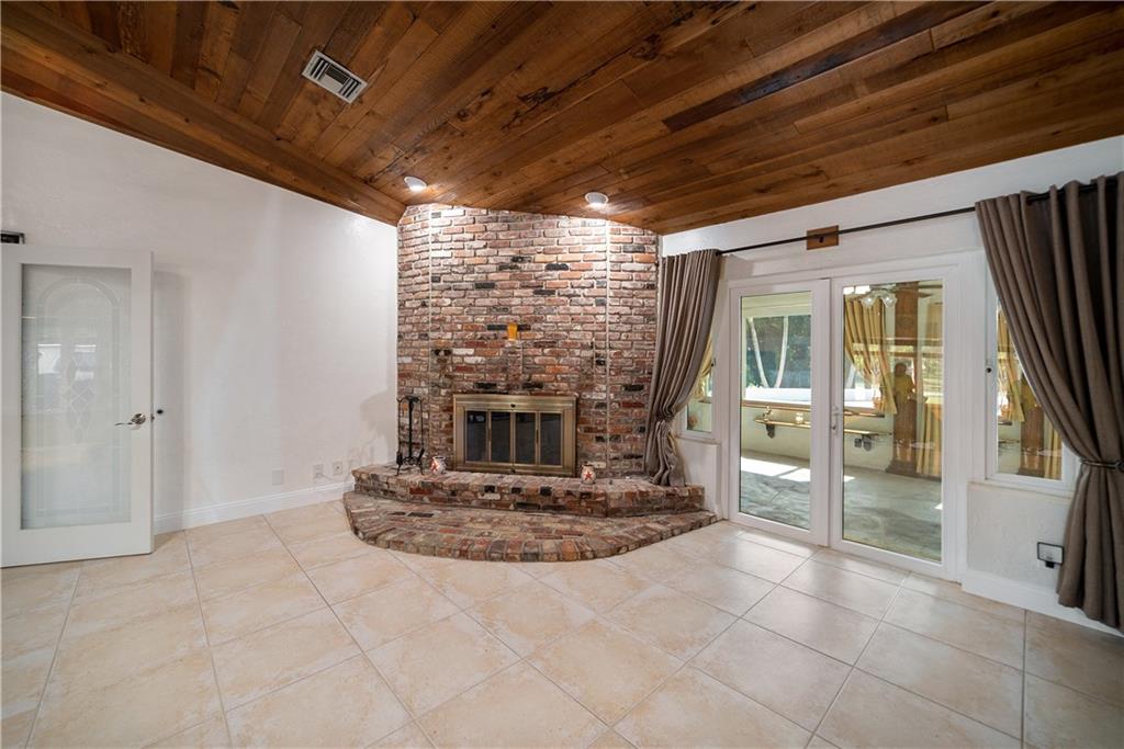 Pine Tree Estates - Residential