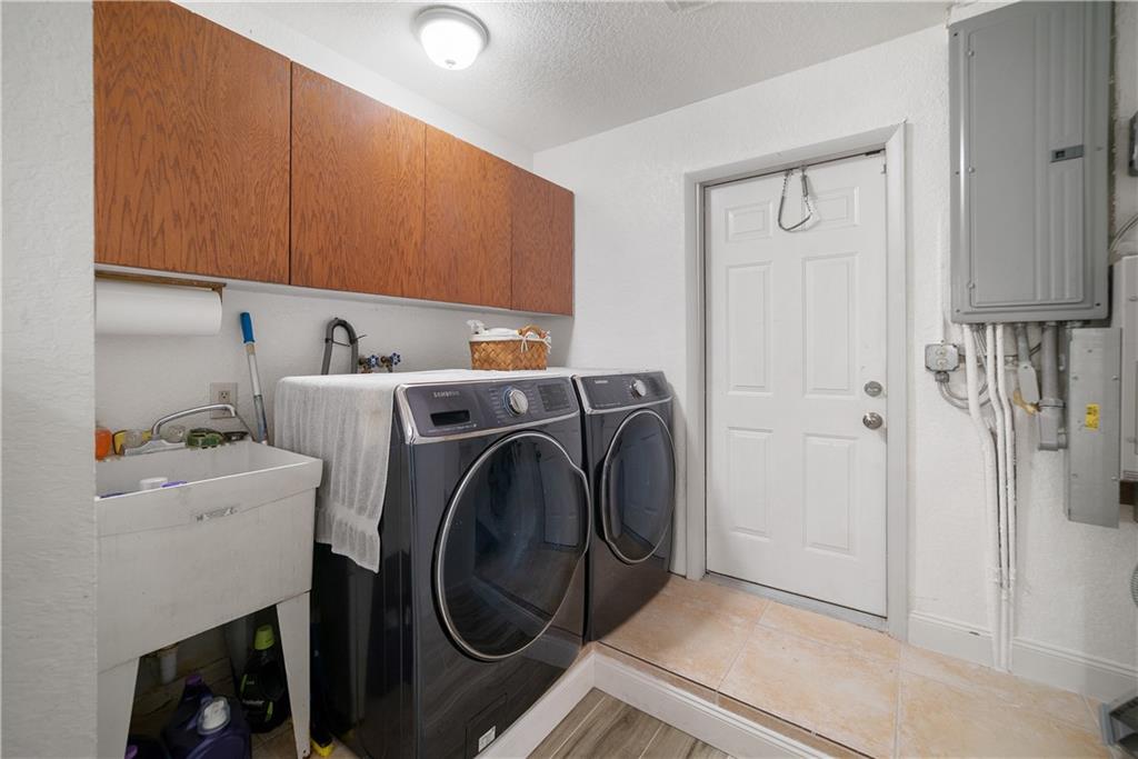 Pine Tree Estates - Residential