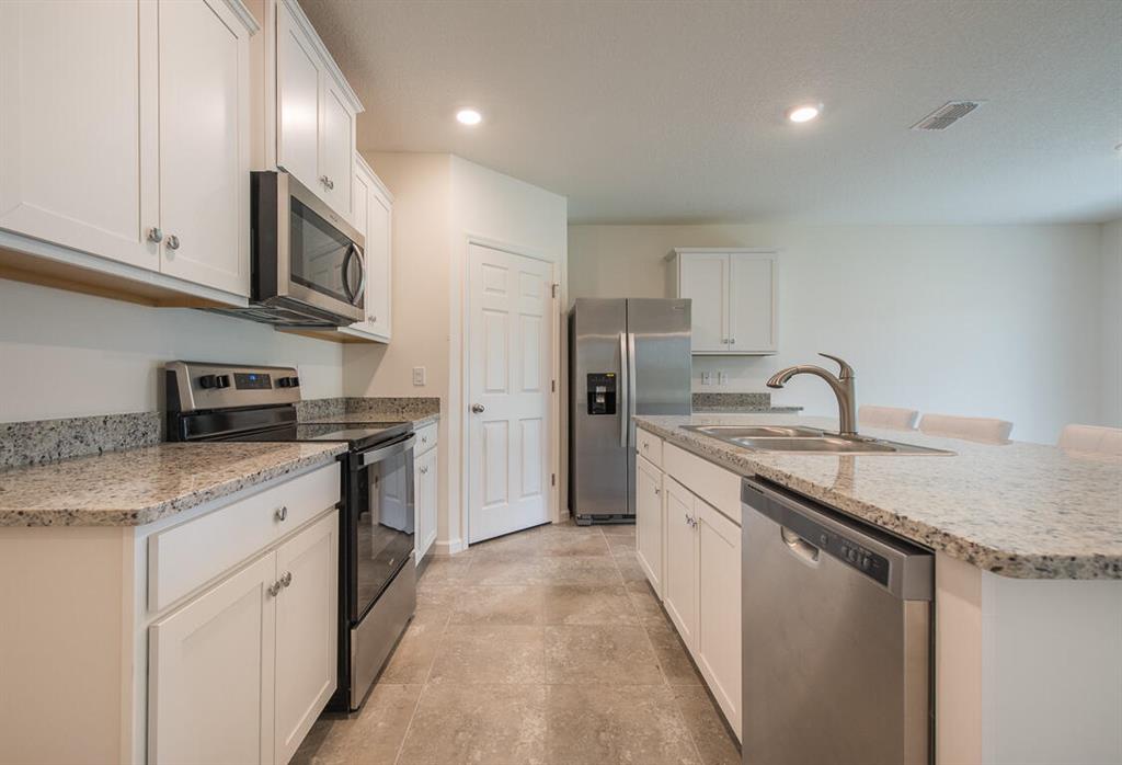 THE PRESERVE AT ST. ANDRE - Residential Lease