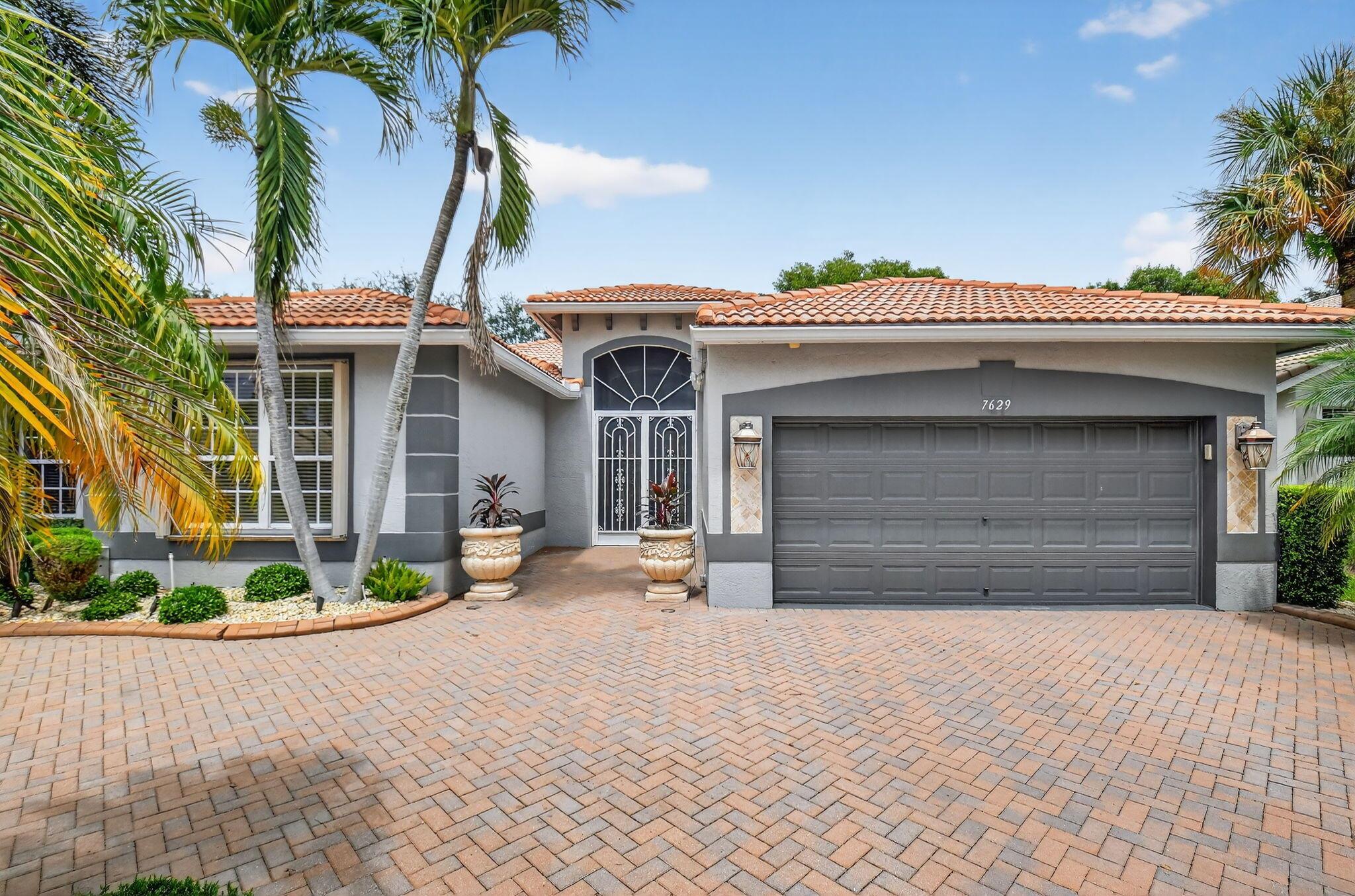 7629 Lockhart Way