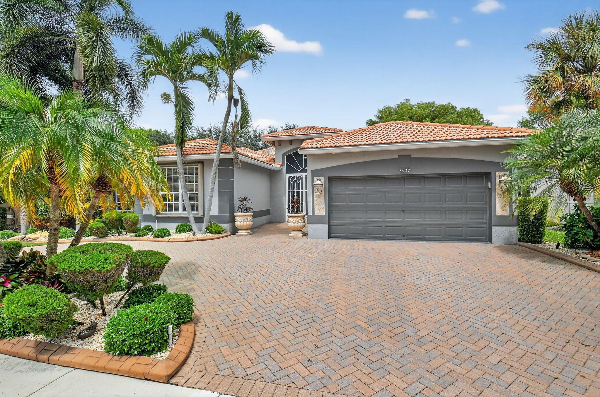 7629 Lockhart Way