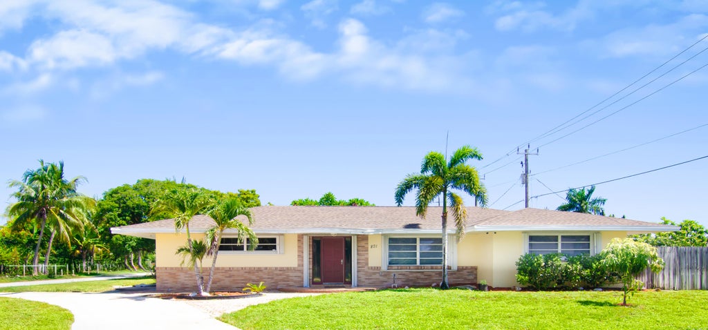 Photo of 891 LYNDON Drive, Lantana, FL 33462 (MLS # B26072938)