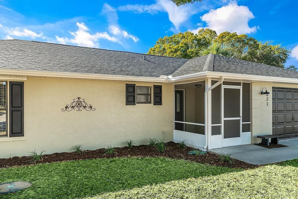 Photo of 631 Ellingsen Avenue, Sebastian, FL 32958 (MLS # R11042434)