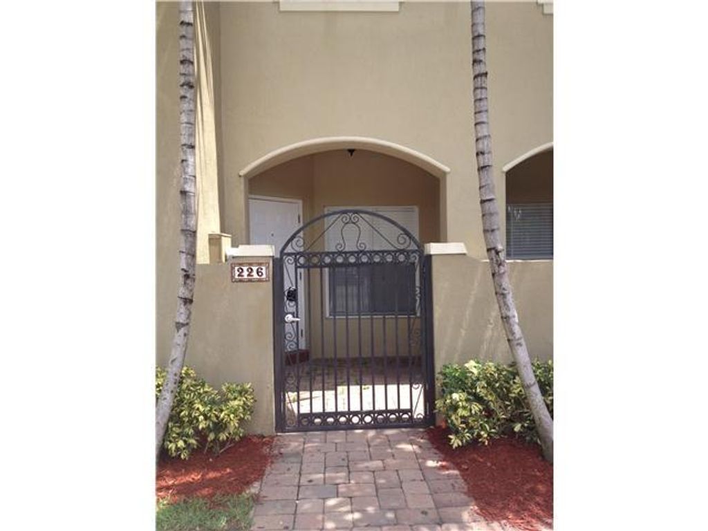 Photo of 226 Lake Monterey Circle, Boynton Beach, FL 33426 (MLS # R10924861)