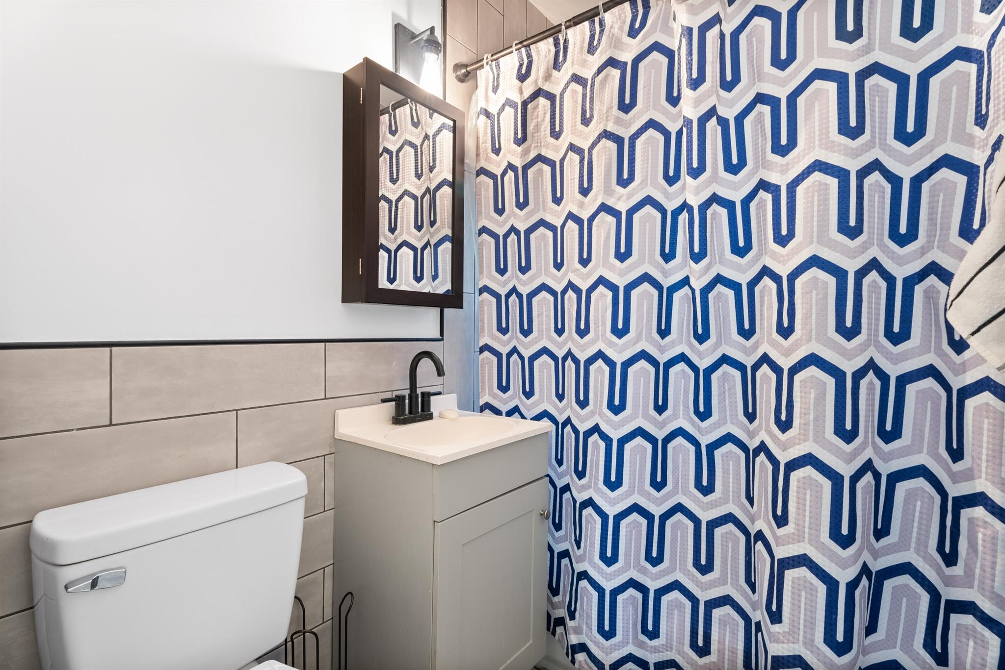 NORTH PALM BCH 3 - Residential Lease