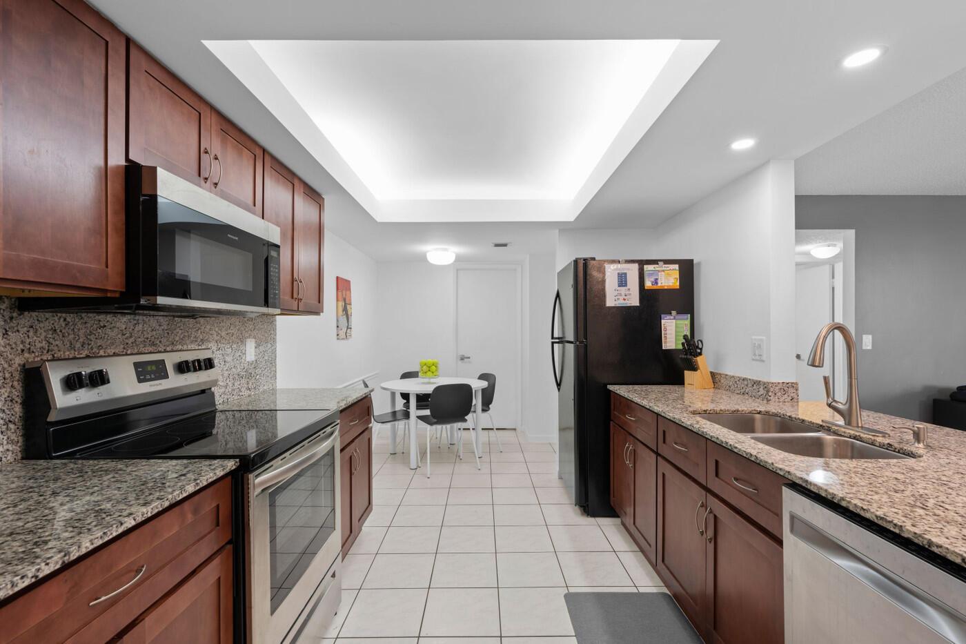 Lavers Delray Racquet Clu - Residential