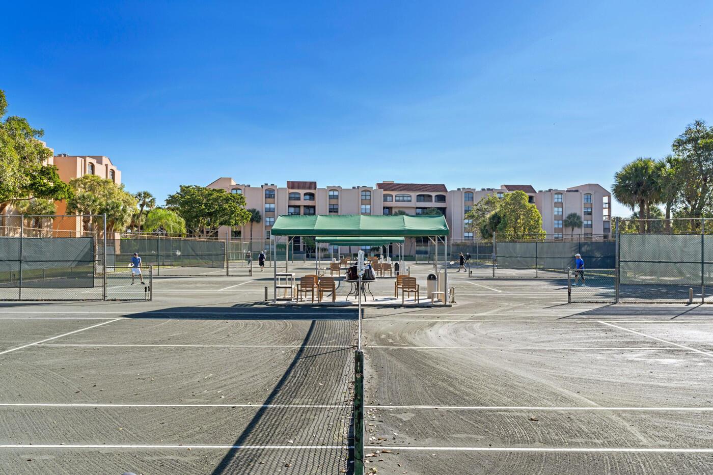 Lavers Delray Racquet Clu - Residential