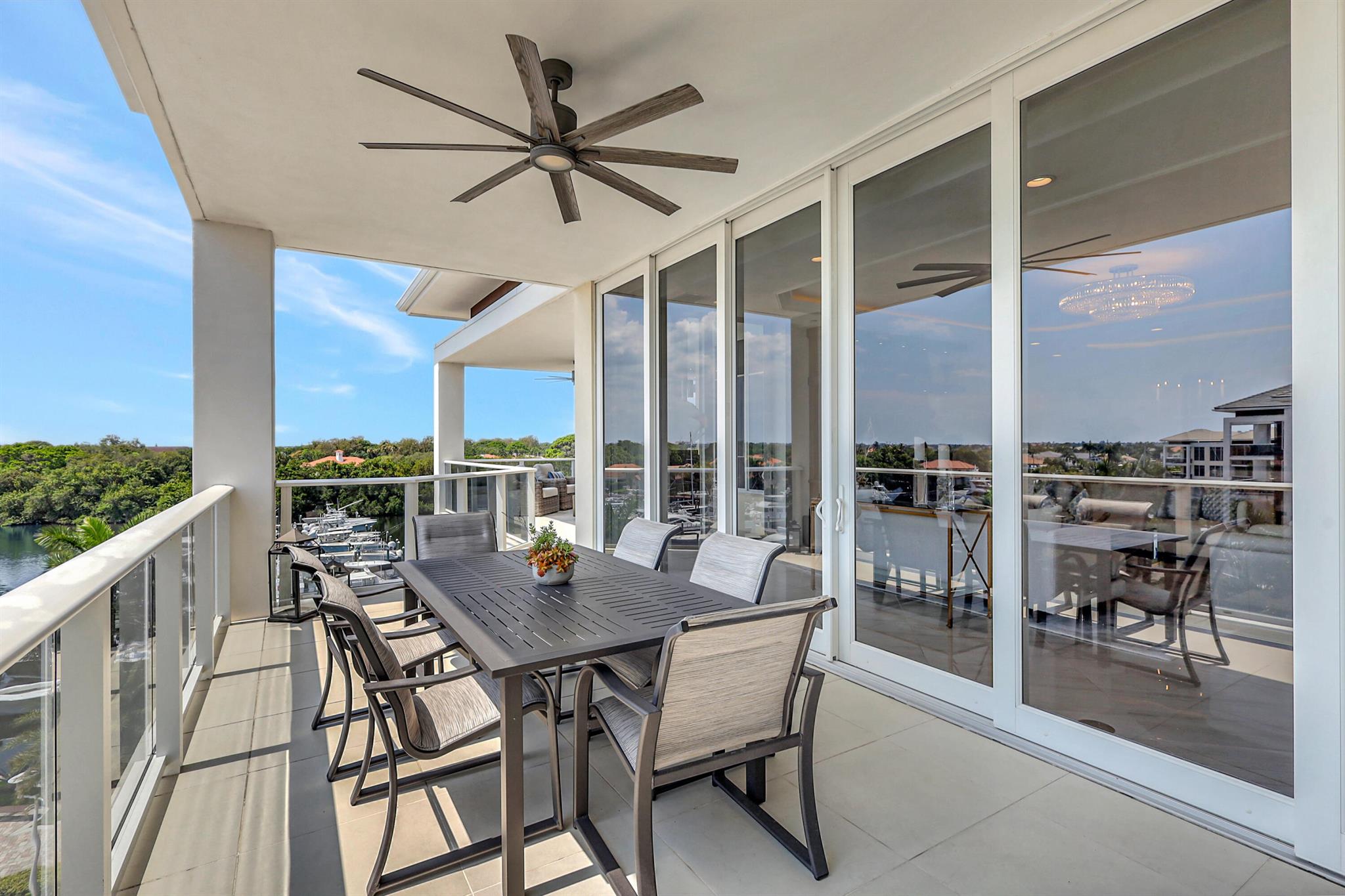 AZURE CONDO - Residential