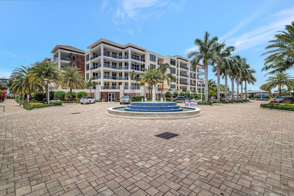 Photo of 2720 Donald Ross Road #503, Palm Beach Gardens, FL 33410 (MLS # R10994726)