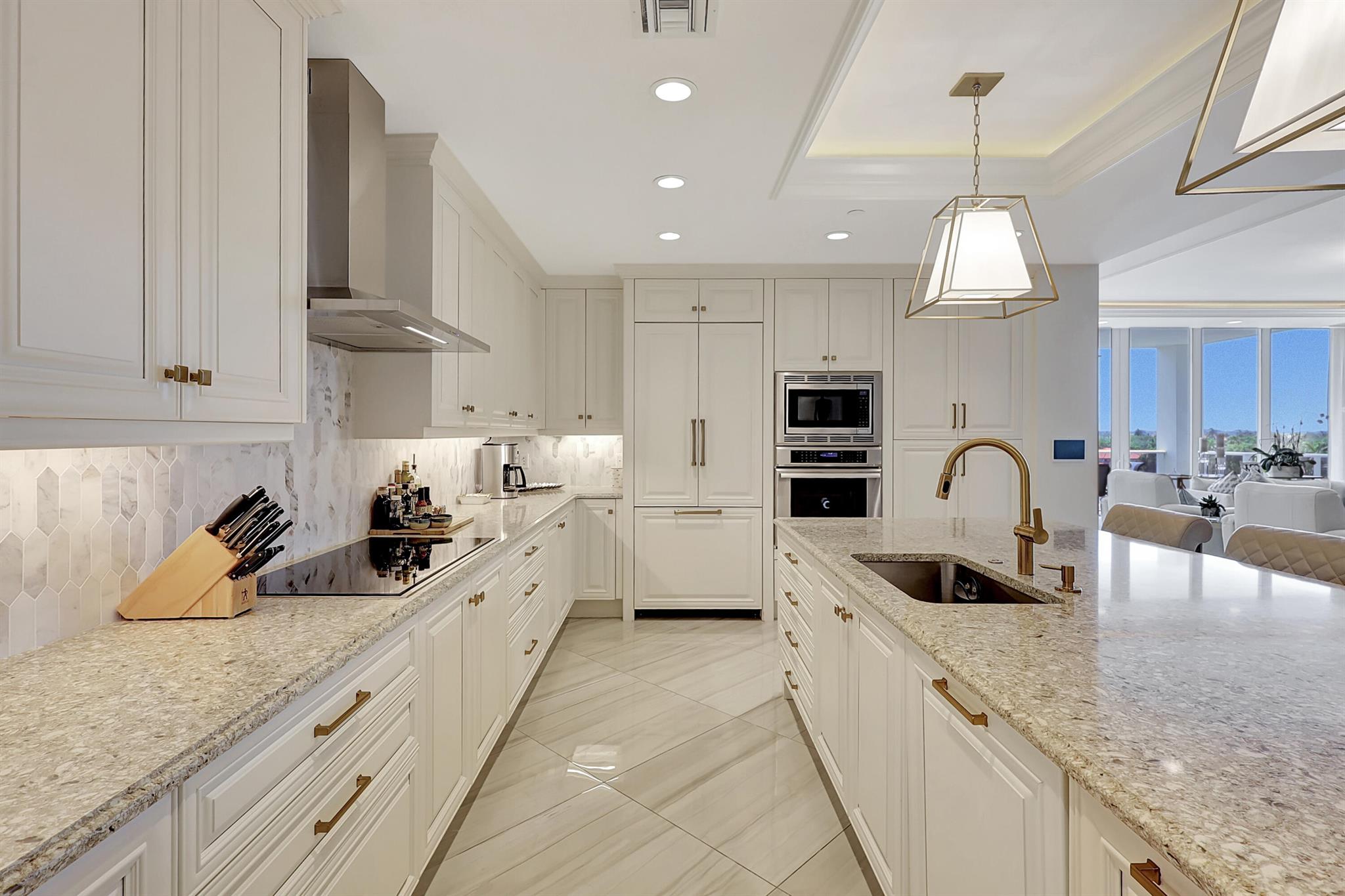 AZURE CONDO - Residential