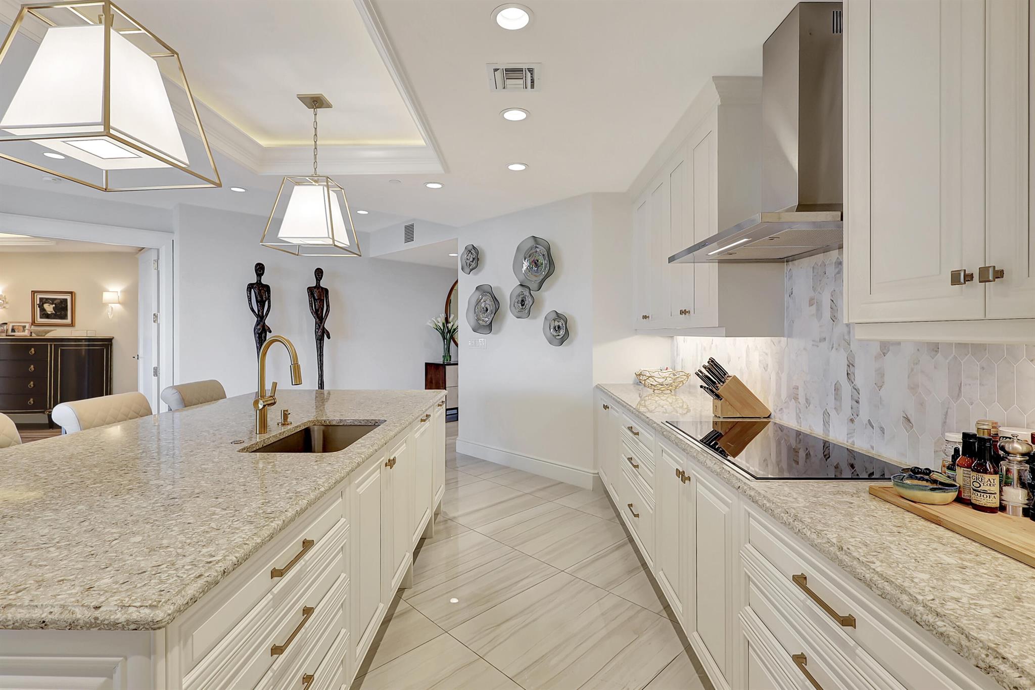 AZURE CONDO - Residential