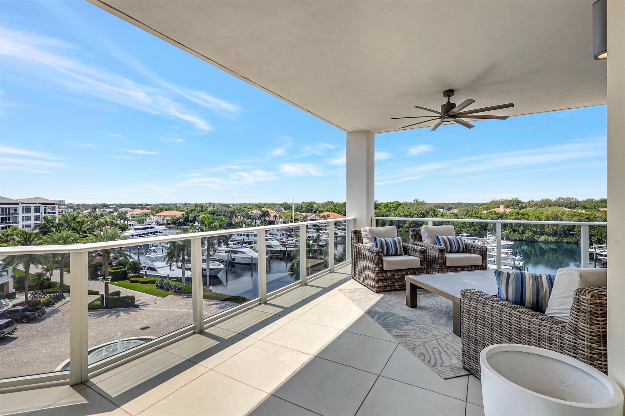 AZURE CONDO - Residential