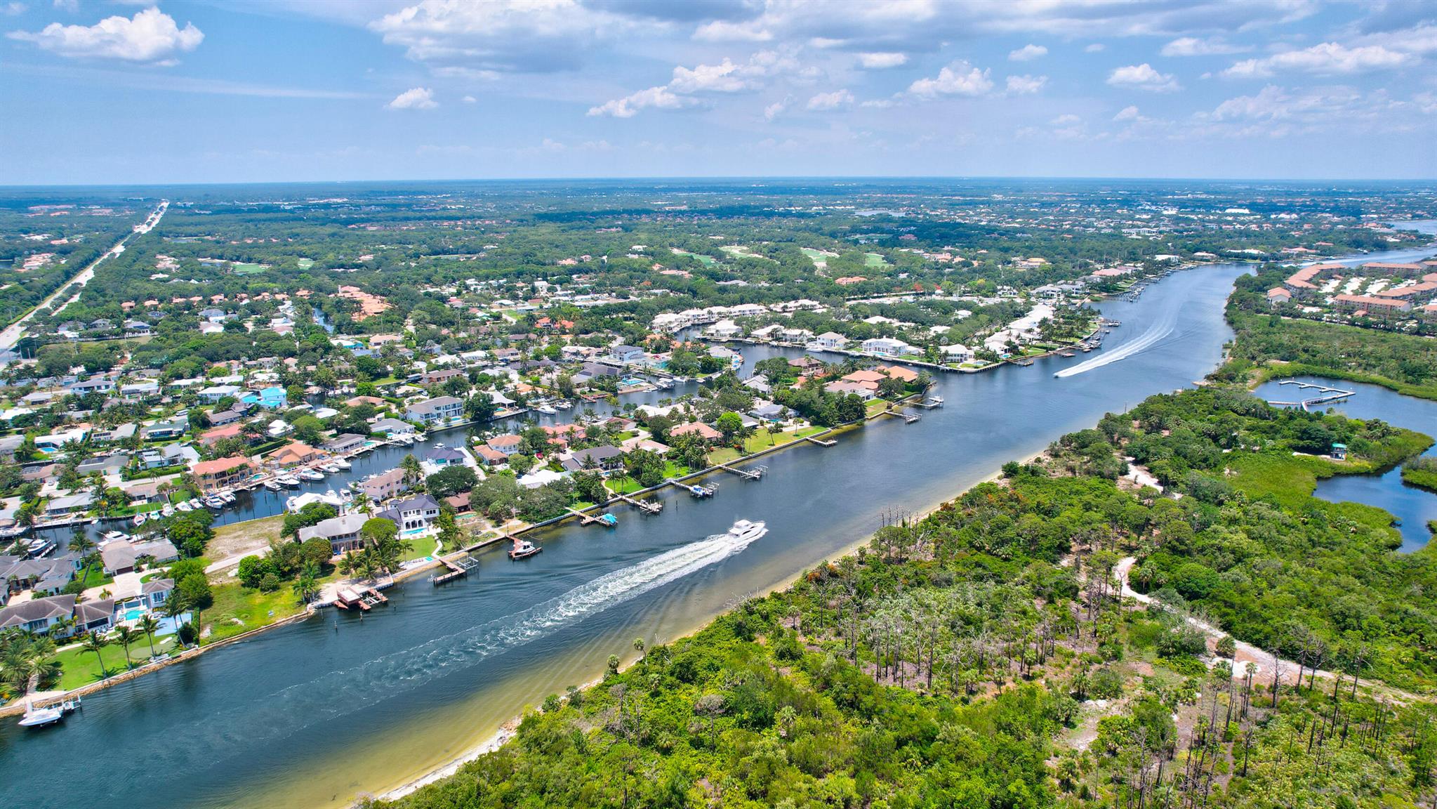 AZURE CONDO - Residential
