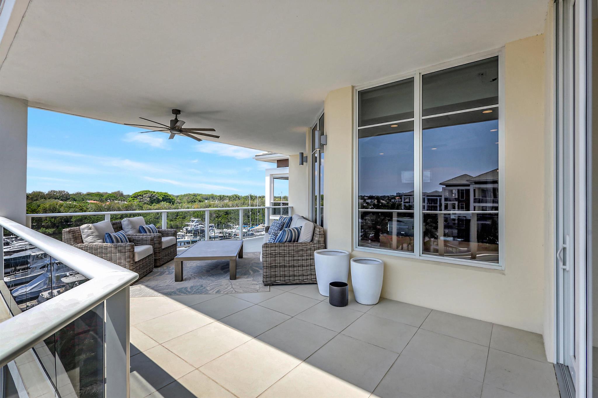 AZURE CONDO - Residential